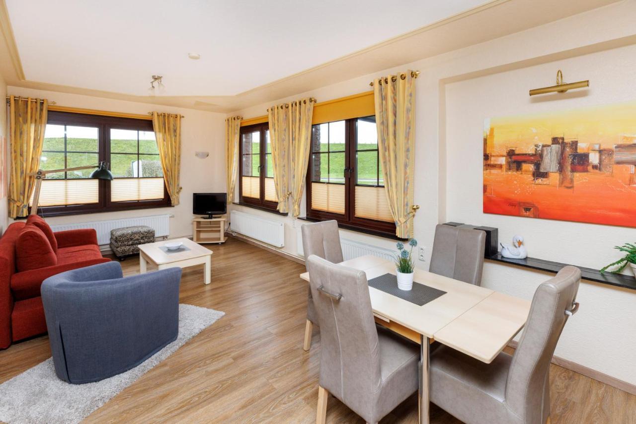 Deichhotel Grube Dorumer Neufeld Ngoại thất bức ảnh